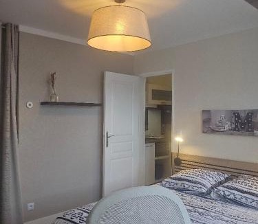 Deux Croix-Banchais Apartment | Les nuits Angevines - Studio 2