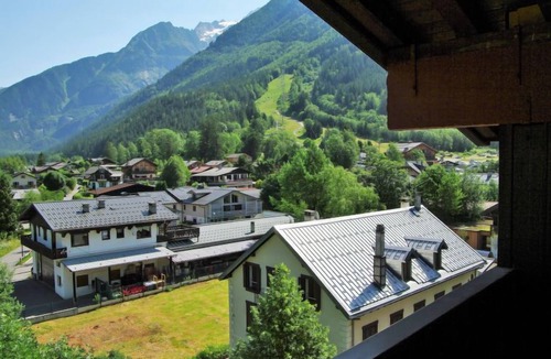 Chamonix City Centre Apartment | Les Periades by Interhome