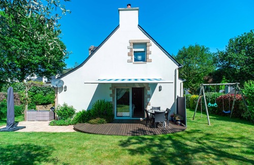 La Trinite-sur-Mer House | Les Petits Chênes - grande maison dans le morbihan