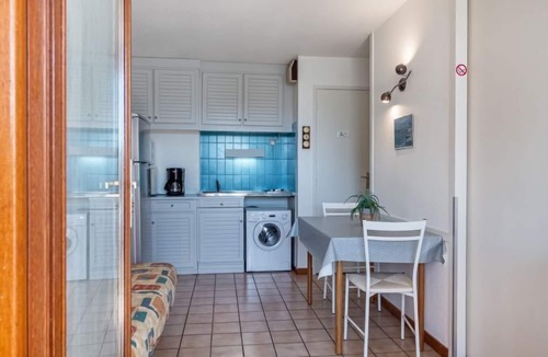 Vaux-sur-Mer Apartment | Les Soleils Rouges by Interhome