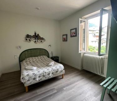 Montmelian House | Les Suites du Quai
