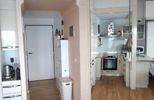 Le Trayas Apartment | Live at the bow of a ship. You won't get this kind anywhere.