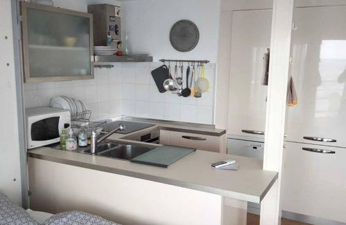 Le Trayas Apartment | Live at the bow of a ship. You won't get this kind anywhere.