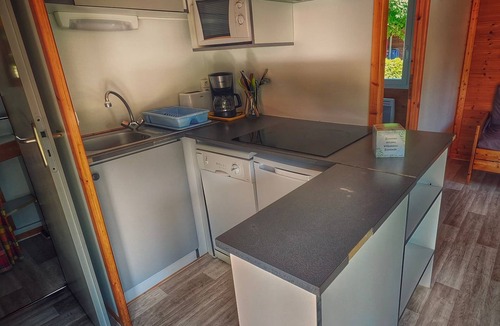 Coly Ski Chalet | Location Chalet en Bois Village Vacance Calme