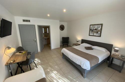 Cognac Hotel | Logis Hôtel L'Oliveraie