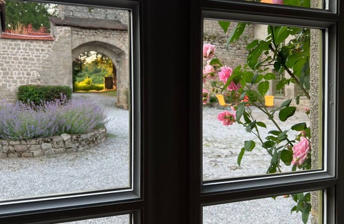 La Villetelle House | Logis Indépendant Dans une Enceinte Médiévale
