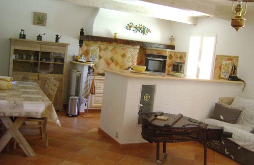 Gilette House | Lou Ferouil cottage in Gilette near Nice with secure parking