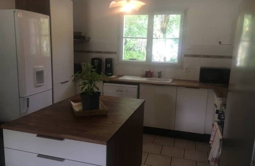 Corcoue-sur-Logne House | Love" guest room