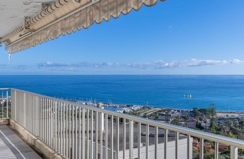 Menton Apartment | Lovely apartment for 4 people with pool, WIFI, TV and terrace