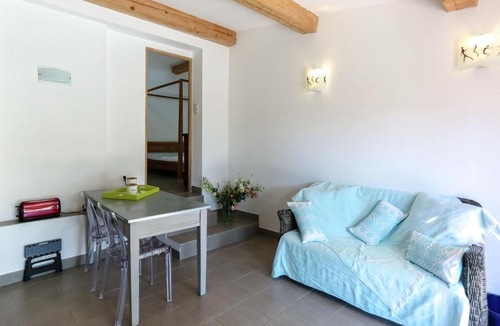 Grimaud House | Lovely Holiday Home in Grimaud near Seabeach