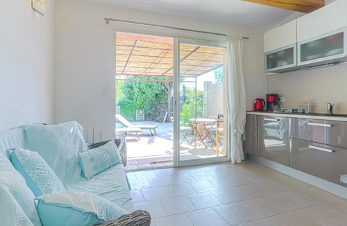 Grimaud House | Lovely Holiday Home in Grimaud near Seabeach