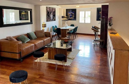 Old Town Apartment | Lovely loft in the center of Saint-Tropez