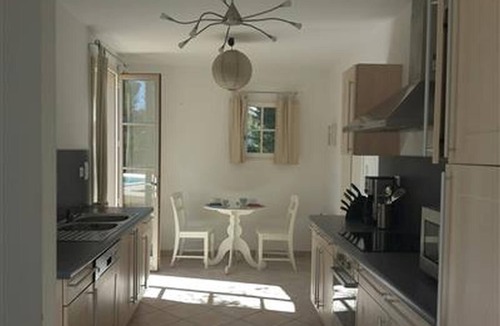 Coex Villa | Lovely villa with private heated swimming pool sleeps up to 9