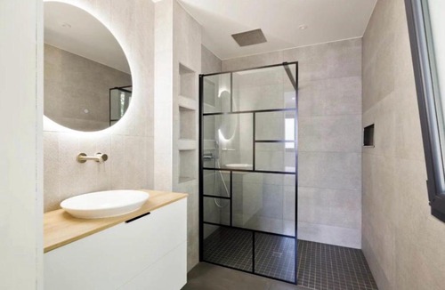 Arbonne Villa | Luxueuse Villa contemporaine avec piscine à deux pas des plages de Biarritz