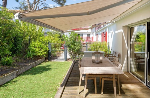 Soorts-Hossegor Apartment | “Luxurious Apartment with Garden” with Shared Terrace, Wi-Fi, and Air Conditioning