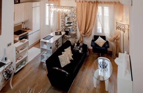 Old Town Apartment | Luxurious apartment in the 'golden square'.