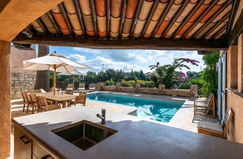 Tourrettes-sur-Loup Villa | Luxurious historic villa, pool & jacuzzi, stunning sea and village views.