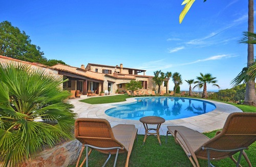 Saint-Paul-de-Vence Villa | Luxurious Villa, with Pool, Tennis, Pétanque, Bar, and Sea View