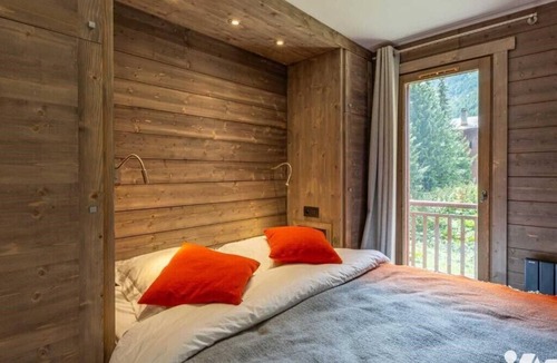 Val-d'Isere Apartment | Luxury 3 bedrooms, 2 bath duplex with open fireplace