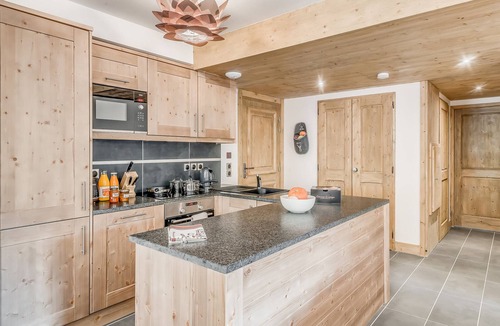 Les Boisses Apartment | Luxury 5-room in Tignes, 8-10 people, hotel service