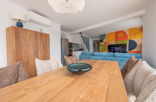 La Palmyre Apartment | Luxury, air-conditioned apartment with rooftop terrace and spa – La Palmyre, near the beach