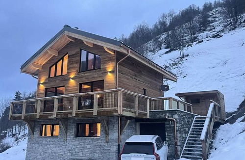 Nancroit Ski Chalet | Luxury chalet for 12 people nestled in the heart of the charming village of Nancroix