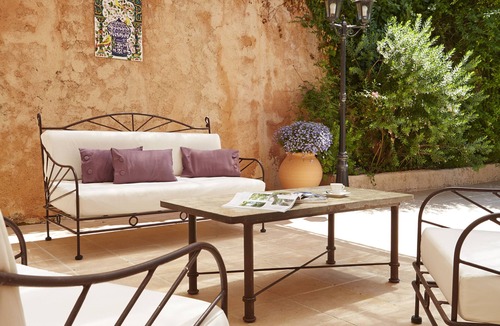 Saint-Paul-de-Vence Villa | Luxury Provencal villa with heated pool and gym in St Paul