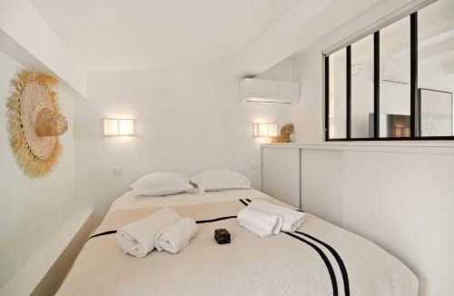 Old Town Apartment | Magnificent apartment - AC- 2BR- Saint-Tropez