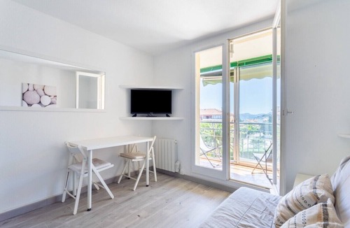 Les Sablettes Apartment | Magnificent sea view apartment