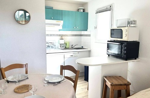 Bretignolles-sur-Mer Villa | Mais 2 rooms cabin sleeps 4 BRETIGNOLLES SUR MER