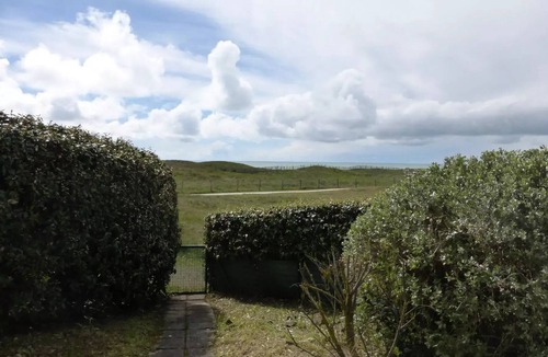 Bretignolles-sur-Mer Villa | Mais 2 rooms cabin sleeps 4 BRETIGNOLLES SUR MER