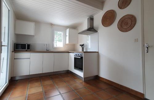 La Faute-sur-Mer House | Maison 3 étoiles Clévacances à La Faute-sur-Mer, proche plage, jardin et garage - FR-1-476-159