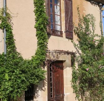 Saint-Macaire House | Maison atypique dans cité médiévale
