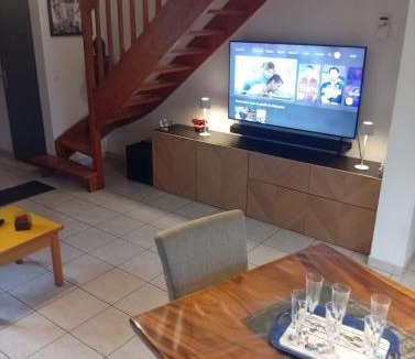 Ploeuc-l'Hermitage House | Maison avec piscine dans petit village House in small village