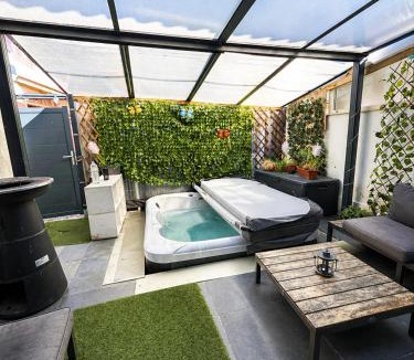 Le Fief-Sauvin Apartment | Maison avec spa