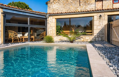 Forges Villa | Maison Azur - Pool - Private cinema - 15 min Saumur
