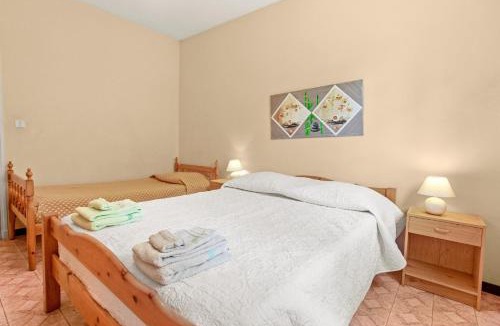 Meounes-les-Montrieux Apartment | Maison Bosco