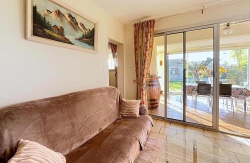 Bussac-Foret Apartment | Maison calme avec jardin & barbecue