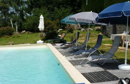 Saint-Avit-de-Tardes House | Maison cosy avec piscine partagée à Saint-Avit-de-Tardes