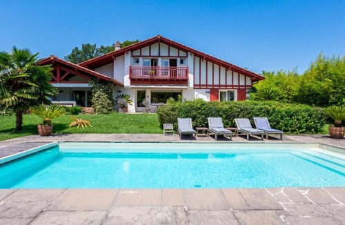 Arbonne House | Maison d'exception à Arbonne, piscine privée saisonnière.