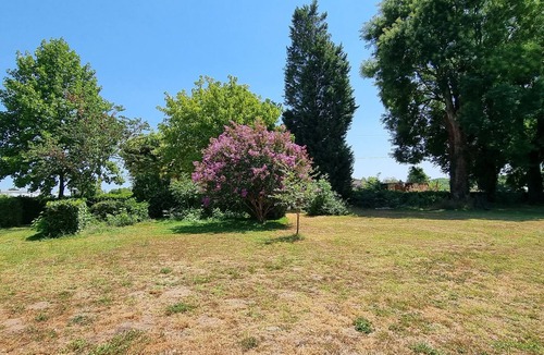 Valence House | Maison de Campagne Avec Accès et Jardin Indépendants. Agréable et Confortable