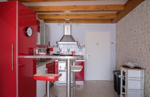 Bellevigne House | Maison de campagne climatisée avec piscine - 6 personnes - 3 chambres - Charente
