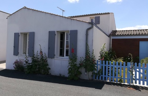 Mornac-sur-Seudre Villa | Maison de charme située à 500 m du centre bourg (6 personnes)