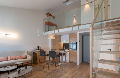 Old Town House | Maison de la Citadelle - Luxurious 2-bedroom town house in the heart of Saint-Tropez