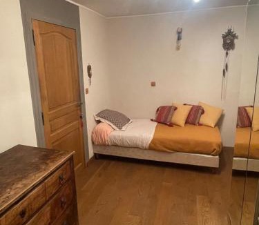 Aiguebelette-le-Lac House | Maison de village 5 personnes