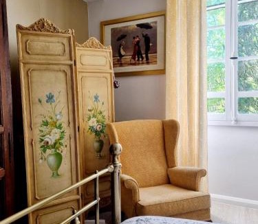 Castetnau-Camblong Bed & Breakfast | Maison Maisy