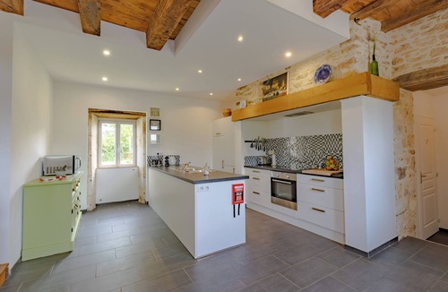 Jayac House | Maison Périgourdine de Caractère, 2-8 Personnes, Piscine, Située au Calme
