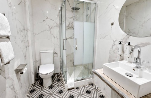 6th Arrondissement Hotel | Maison Paradis Marseille