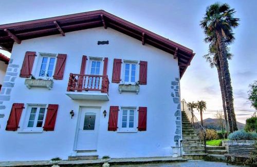 Saint-Esteben House | Maison Pays Basque 12 pers piscine