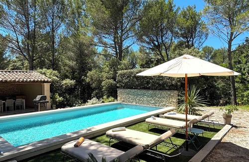 L'Isle-sur-la-Sorgue House | Maison Provençale Dans la Colline de Lisle sur la Sorgue Avec Piscine Privée
